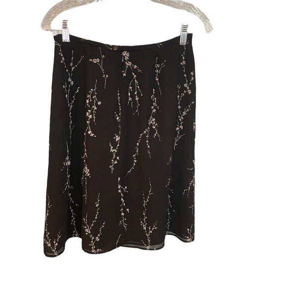 Talbots Petites Black with Flower Print Polyester Midi Skirt Sz 6P - Picture 2 of 6